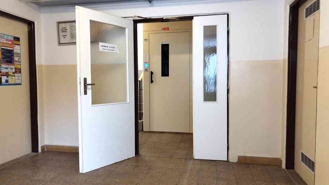 Pronájem bytu 2+1, 48 m2, Pražské sídliště, Tábor - foto 4