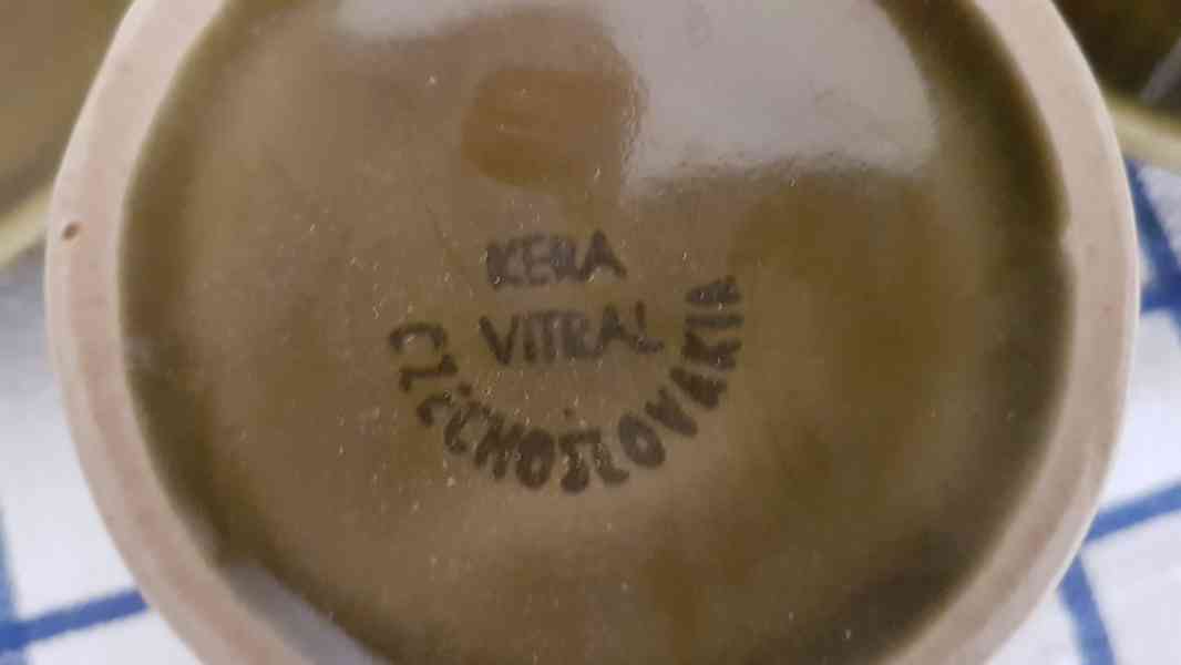 Vintage šálky na kávu s podšálky Kera Vitral - foto 2
