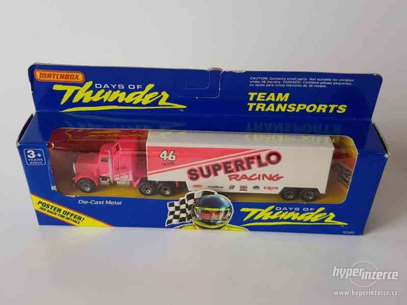 Matchbox Convoy Kenworth Box Truck Superflo Racing - foto 2