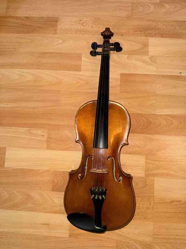 Housle  - foto 2