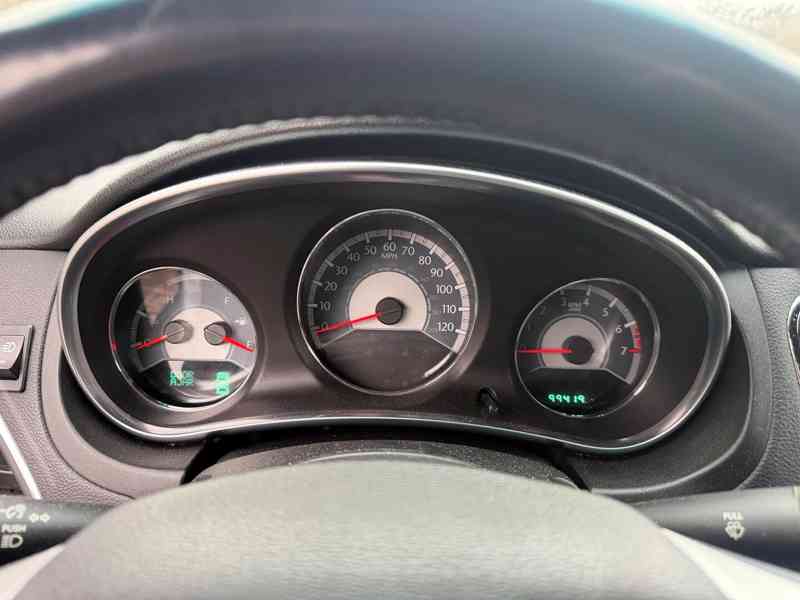 Chrysler 200 2,4L DOHC VVT Touring 2012 - foto 13