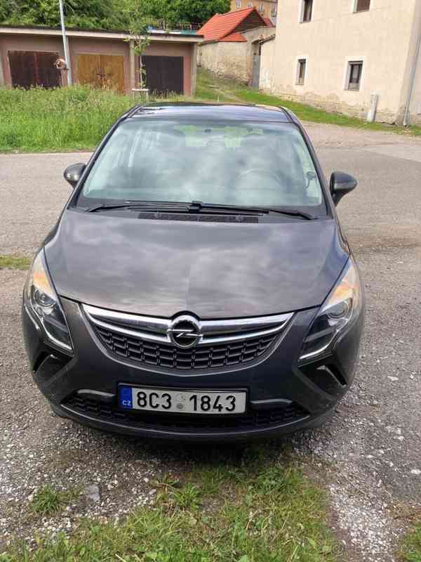 Opel Zafira 1,4 turbo - foto 1