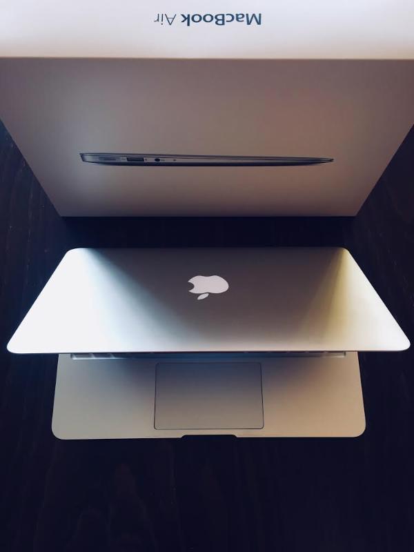 MacBook Air 11 64 GB + Magic Mouse - foto 2
