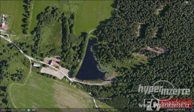 Funkční rybník 1,5 ha pod lesem s loukou, Mýtinky - foto 1
