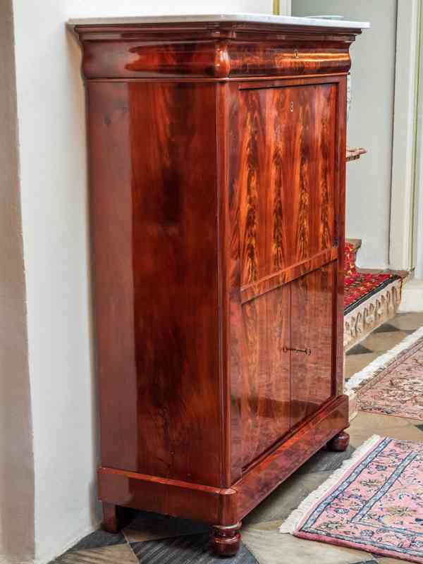 Biedermeier sekretář s tajnými zásuvkami - foto 1