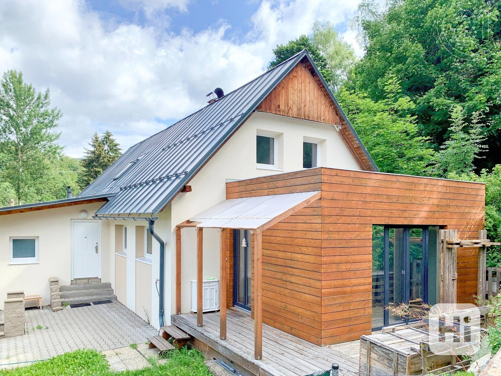 Prostorný dvougenerační dům 253 m2, s možností komerčního využití - Liberec XVI-Nový Harcov - foto 30