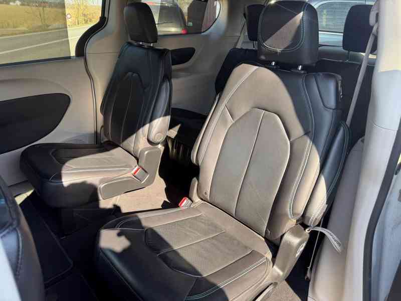 Chrysler Pacifica 3,6 RU Radar New Model DVD 2021 - foto 13