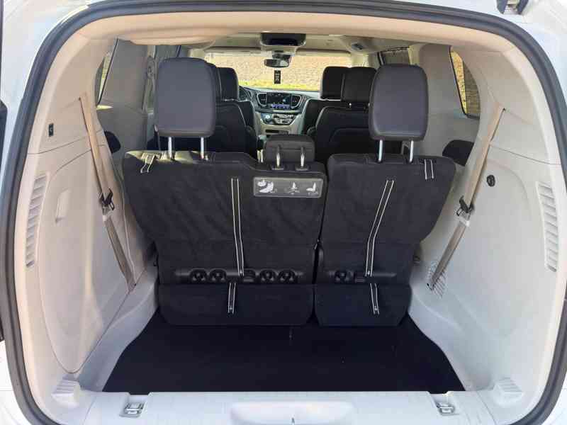 Chrysler Pacifica 3,6 RU Radar New Model DVD 2021 - foto 7