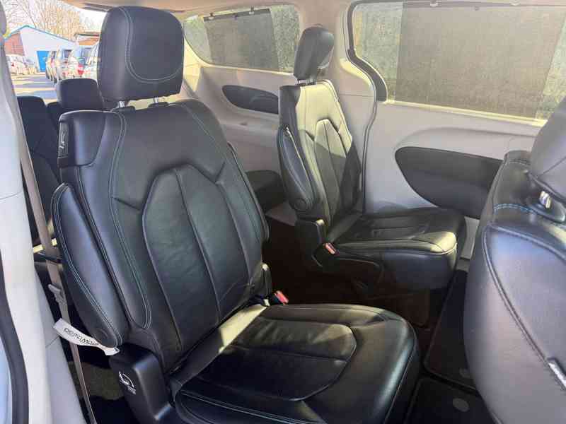 Chrysler Pacifica 3,6 RU Radar New Model DVD 2021 - foto 9