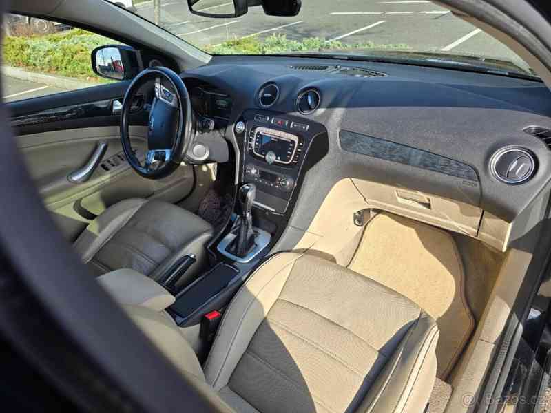 Ford Mondeo Ecoboost 147kW 2.0 benzín   - foto 18