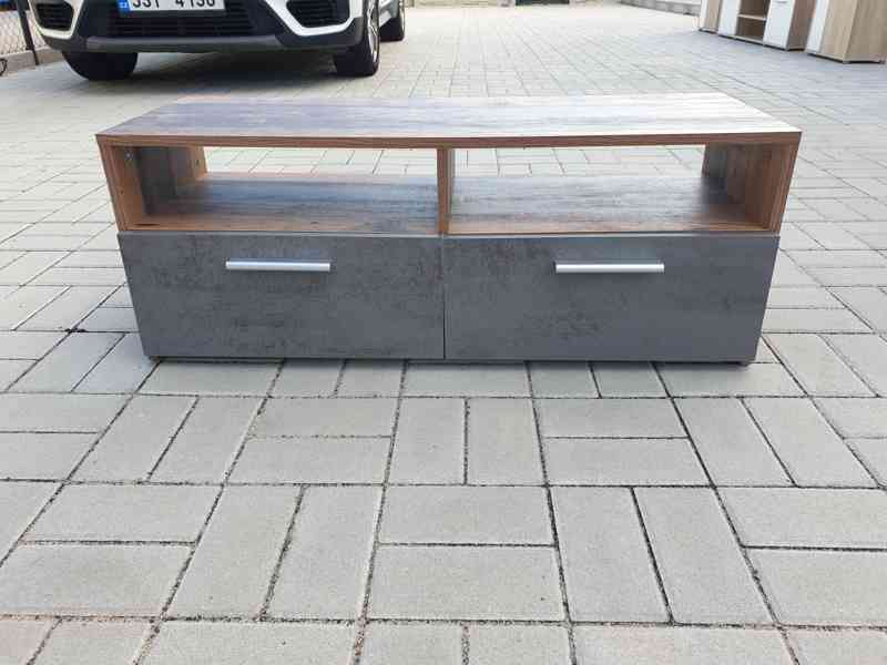 Malý TV stolek - foto 2