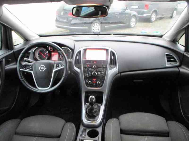 Opel Astra 1,6 CDTI 100KW - foto 5