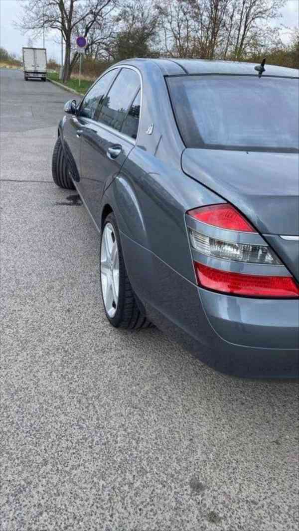Mercedes-Benz Třídy S 2008 v8 b turbo - foto 3