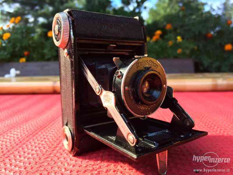 Historický malý fotoaparát Zeiss Ikon Derval, na film - foto 2