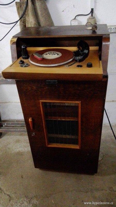 Gramoskříň a gramofon Supraphon - foto 6