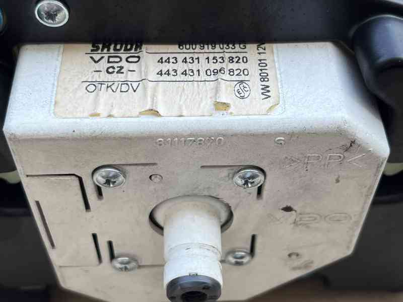 Přístrojovka otáčkoměr ŠKODA FELICIA 1.3 - foto 7