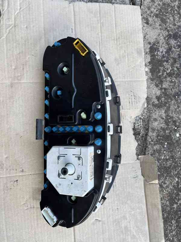 Přístrojovka otáčkoměr ŠKODA FELICIA 1.3 - foto 4