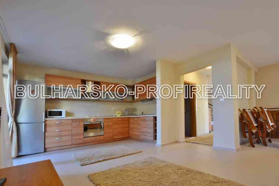 Bulharsko-PROSTORNÝ DVOUPODLAŽNÍ DŮM 4+kk  - foto 13