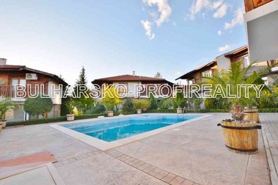 Bulharsko-PROSTORNÝ DVOUPODLAŽNÍ DŮM 4+kk  - foto 18