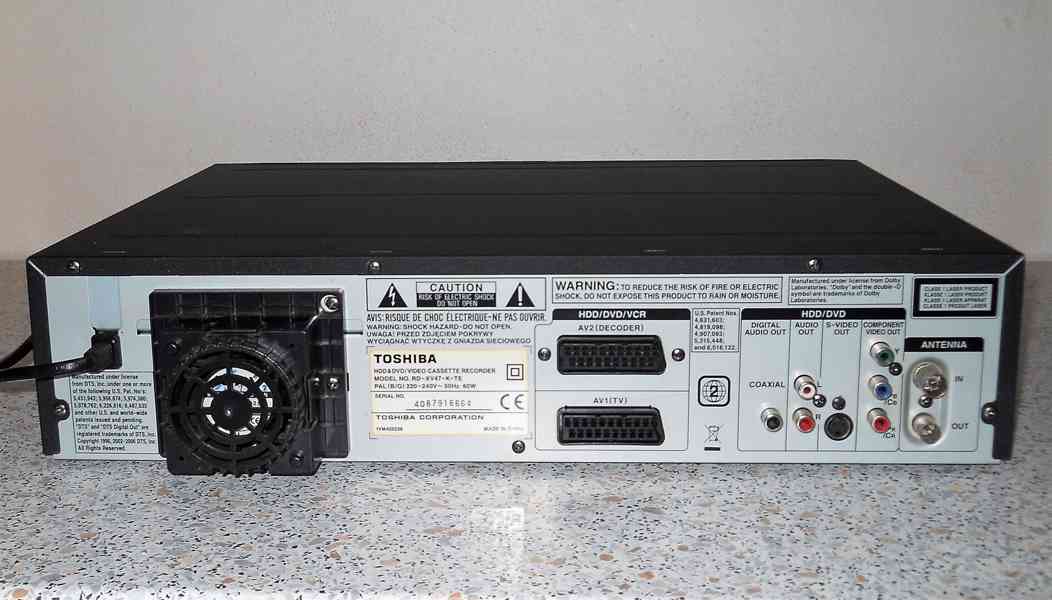 VHS-HDD-DVD rekordér Toshiba RD-XV47 - foto 5