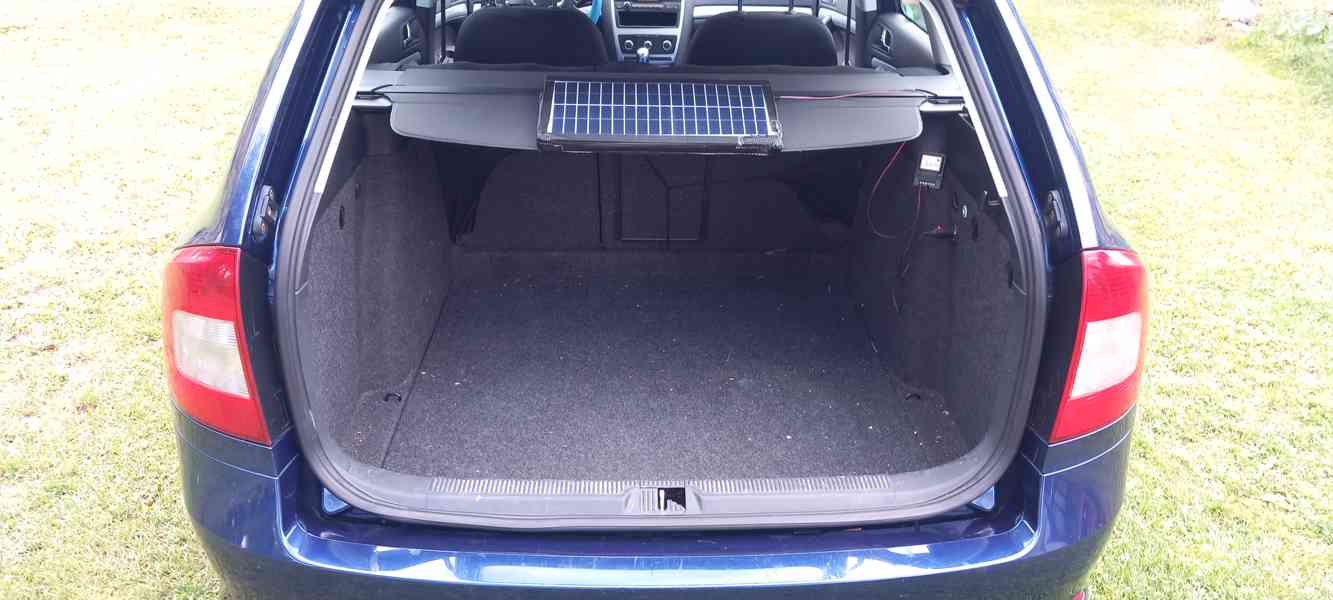 Prodám Škoda Octavia II Kombi 1,6 TDI - foto 11