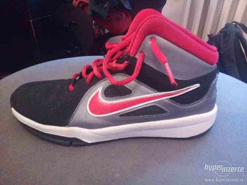 Basketbalové boty Nike vel. 38,5 - foto 2