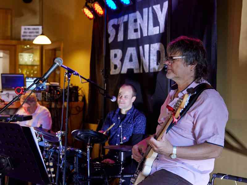 Kapela na ples (Ostrava) - foto 10