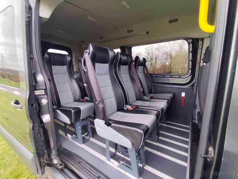 Ford Transit 2,0   s plošinou pro vozíčkáře - foto 17