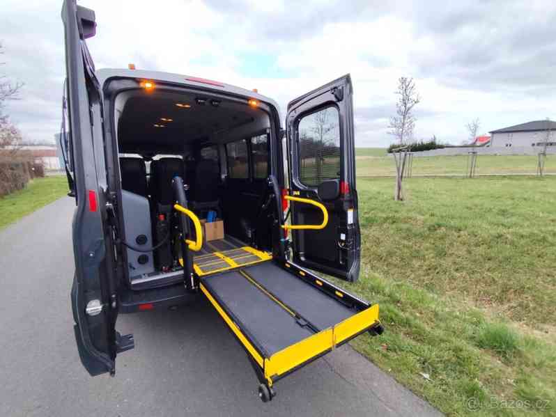 Ford Transit 2,0   s plošinou pro vozíčkáře - foto 6