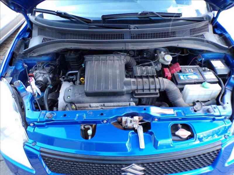 Suzuki Swift 1,3 i KLIMA - foto 12