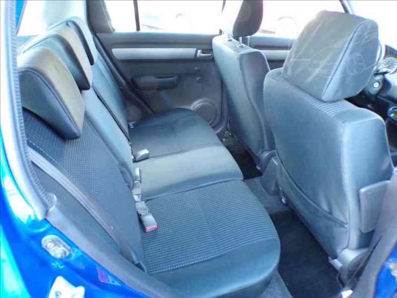 Suzuki Swift 1,3 i KLIMA - foto 10