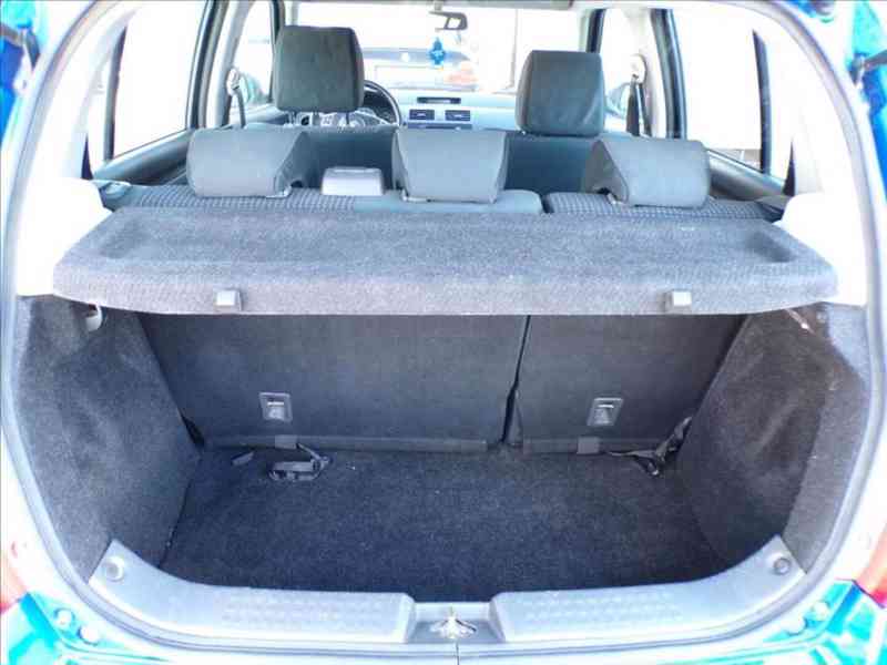 Suzuki Swift 1,3 i KLIMA - foto 9