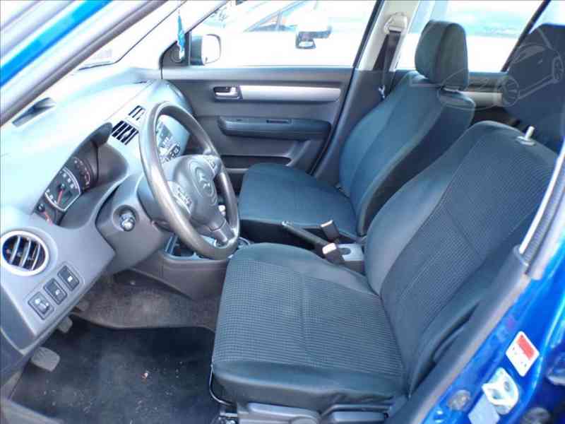 Suzuki Swift 1,3 i KLIMA - foto 7