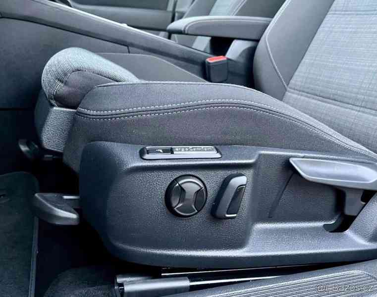 Volkswagen Passat 2,0   B8 r line 110kw DSG - foto 14