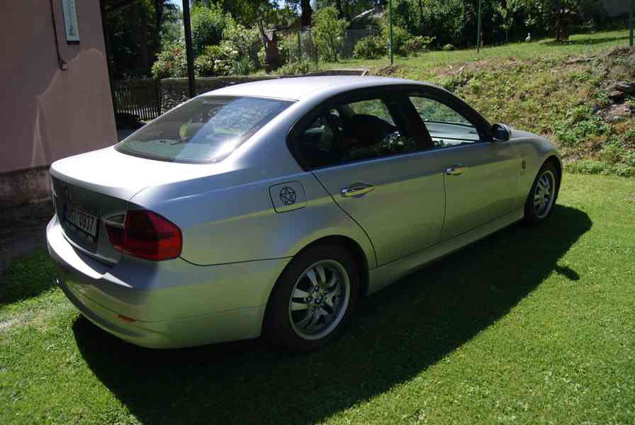 BMW 318i - foto 3