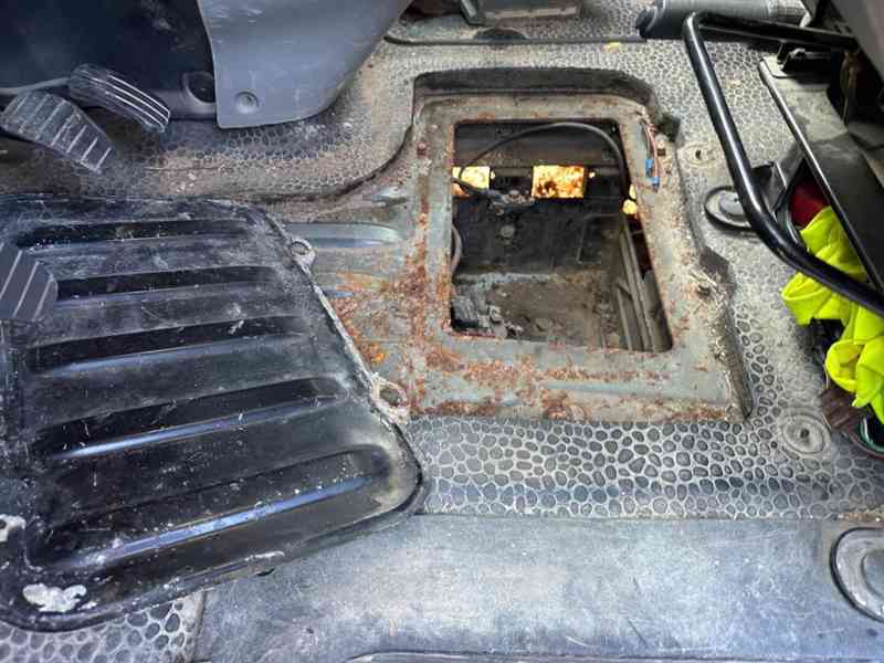 Nákladní automobil – Opel Vivaro - foto 6