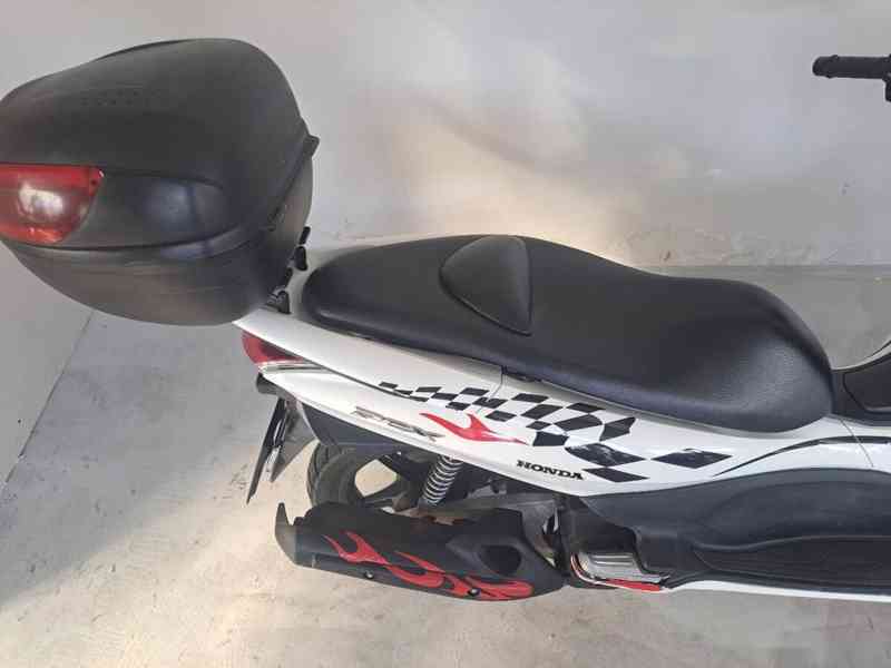 Honda PCX125 - foto 16