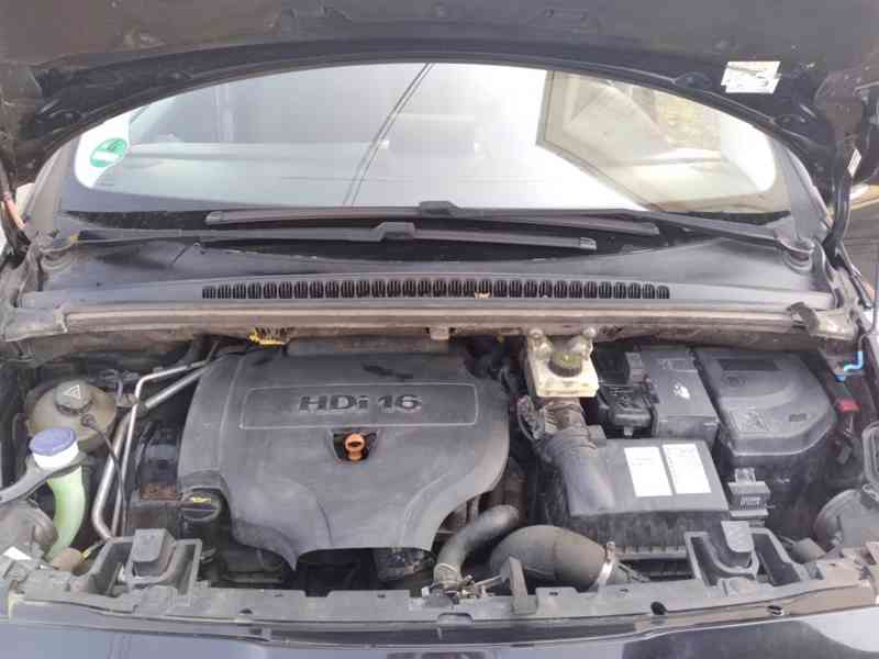 PEUGEOT 5008 2.0 HDI KLIMA,NAVI,AUTOMAT - foto 32