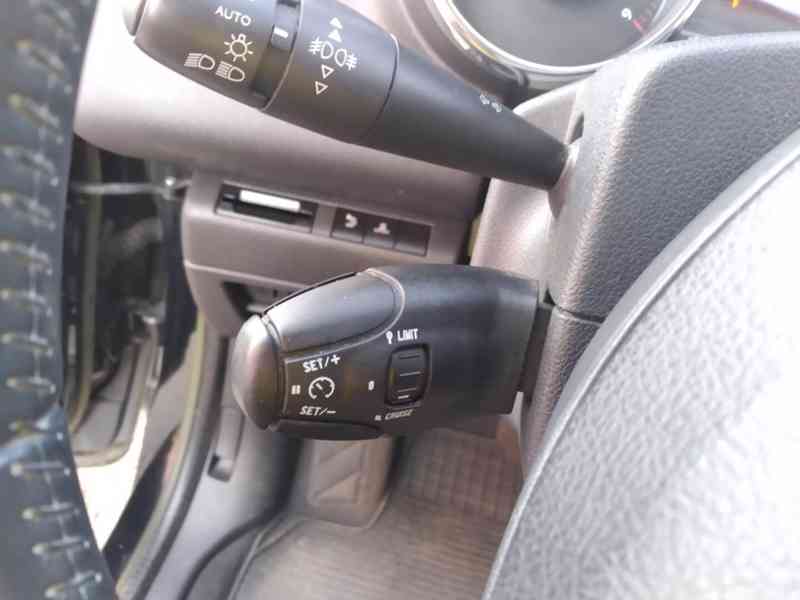 PEUGEOT 5008 2.0 HDI KLIMA,NAVI,AUTOMAT - foto 21