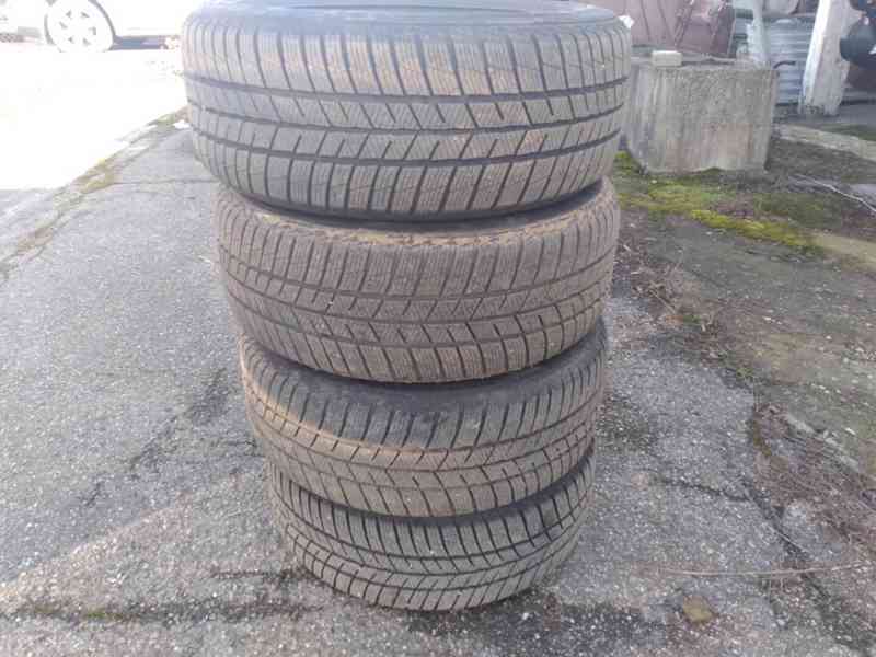 PEUGEOT 5008 2.0 HDI KLIMA,NAVI,AUTOMAT - foto 44