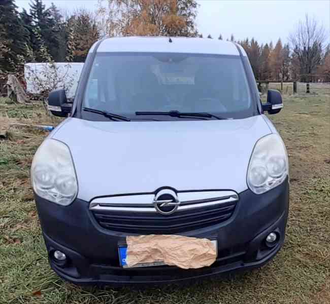 Opel Combo - foto 12