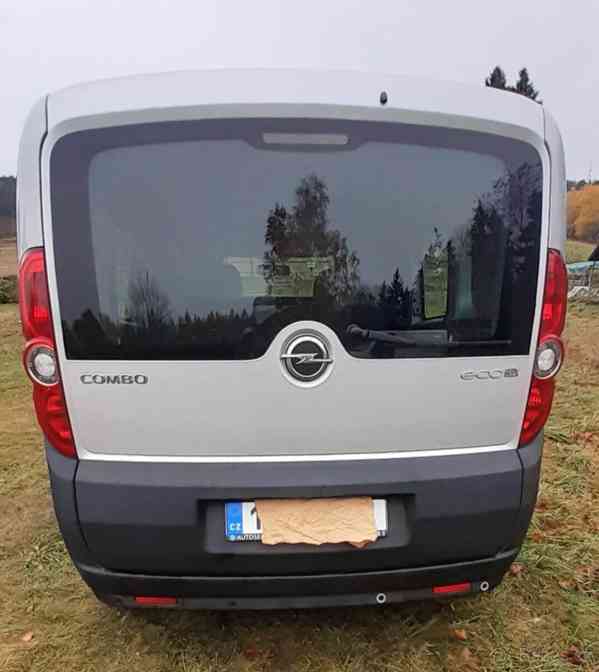 Opel Combo - foto 14
