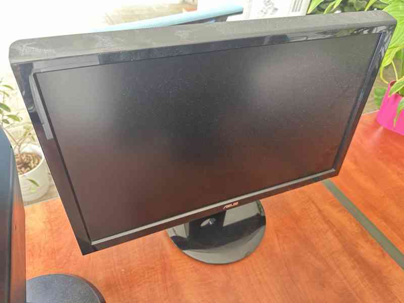 Asus VH222T - foto 2