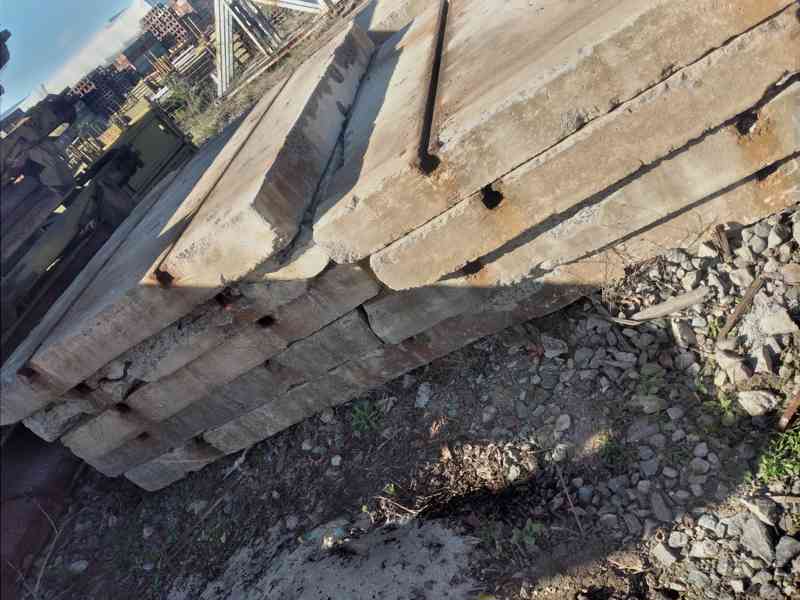 Panely železobetonové zachovalé 3,95x2,10x0,20m - foto 4