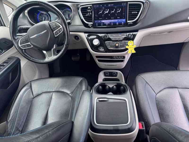 Chrysler Pacifica 3,6 L ADAPT-ČOČKA 2021 TOP CENA - foto 13