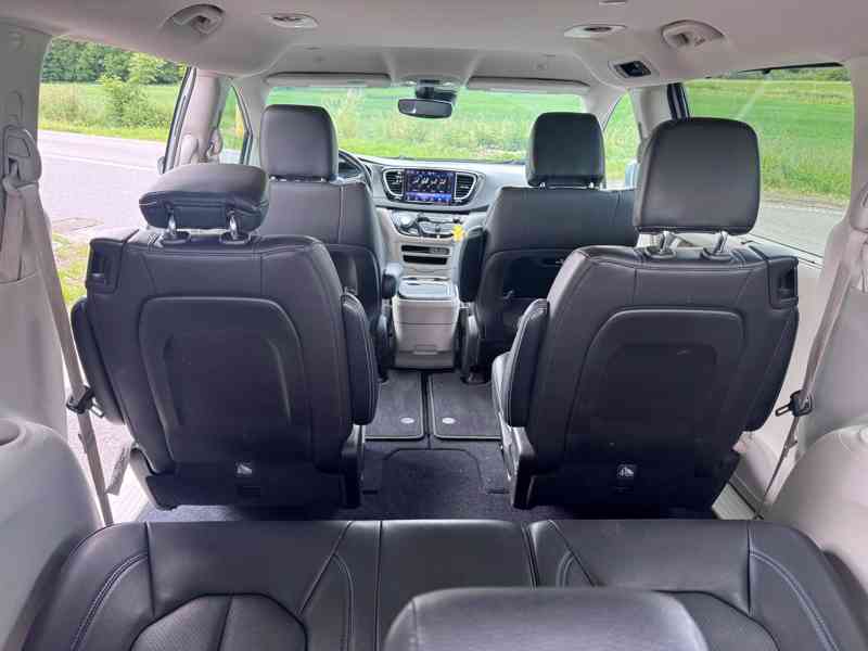 Chrysler Pacifica 3,6 L ADAPT-ČOČKA 2021 TOP CENA - foto 9