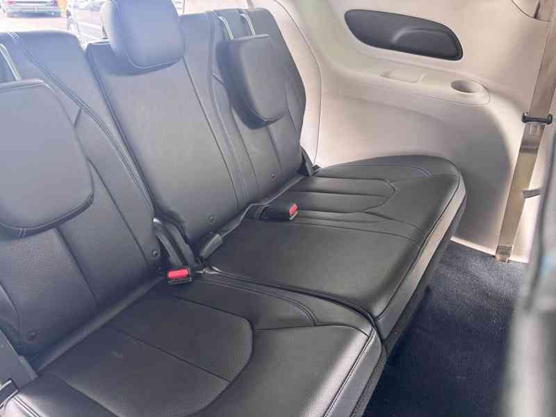 Chrysler Pacifica 3,6 L ADAPT-ČOČKA 2021 TOP CENA - foto 11