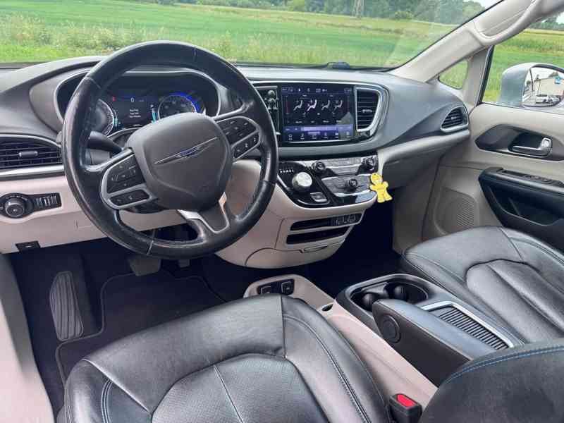 Chrysler Pacifica 3,6 L ADAPT-ČOČKA 2021 TOP CENA - foto 16