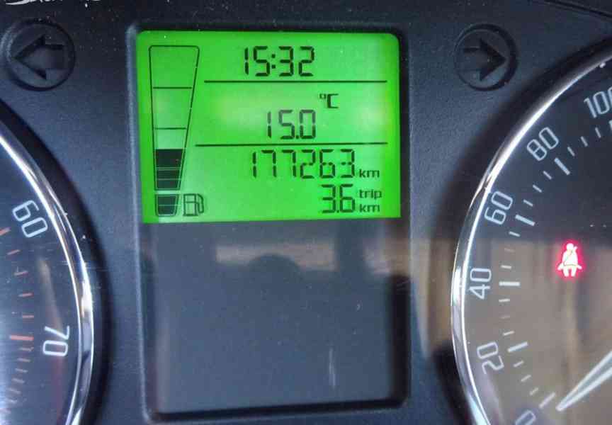 Škoda Roomster 1.2 TSI r.v.2013 (63 kw) WEBASTO - foto 7