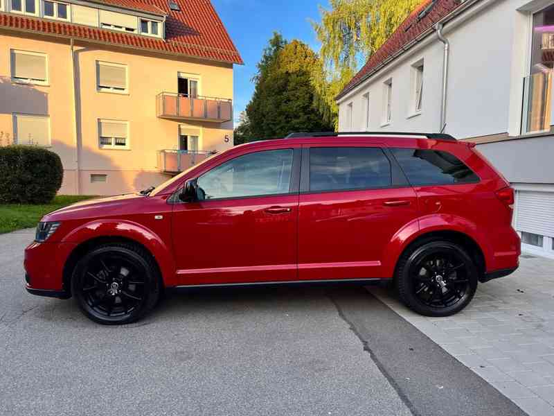 Fiat Freemont Black Code 2,0TDI AUt. 125kw - foto 12